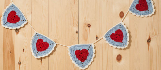 Granny Heart Bunting by Loopsan