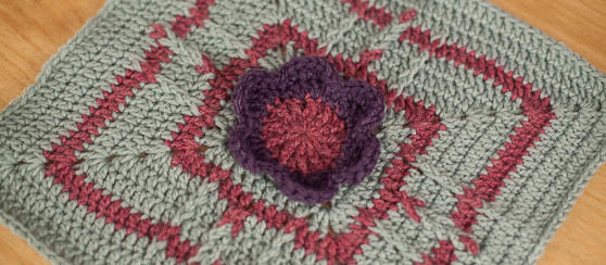 Winter Flower Square free pattern by Loopsan