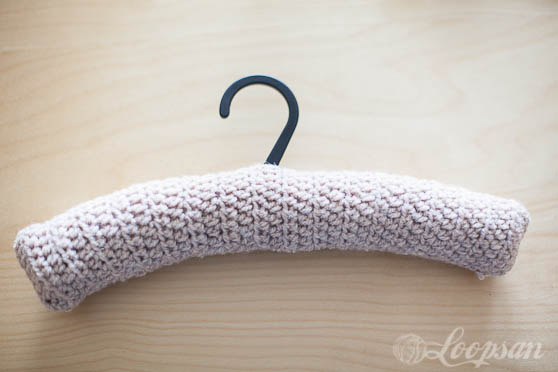 Crochet Baby Clothes Hanger- Free Pattern by Loopsan