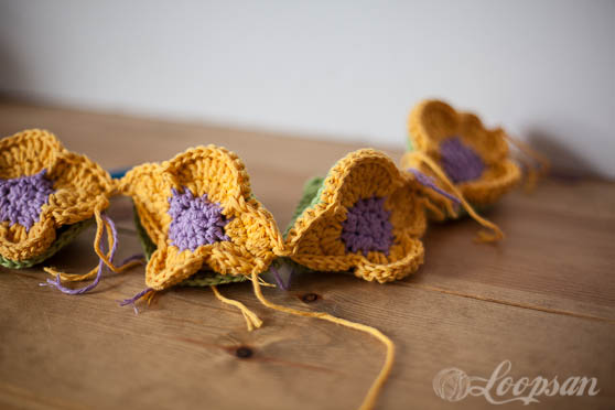 Crochet Flower Ball (Amish Puzzle Ball)